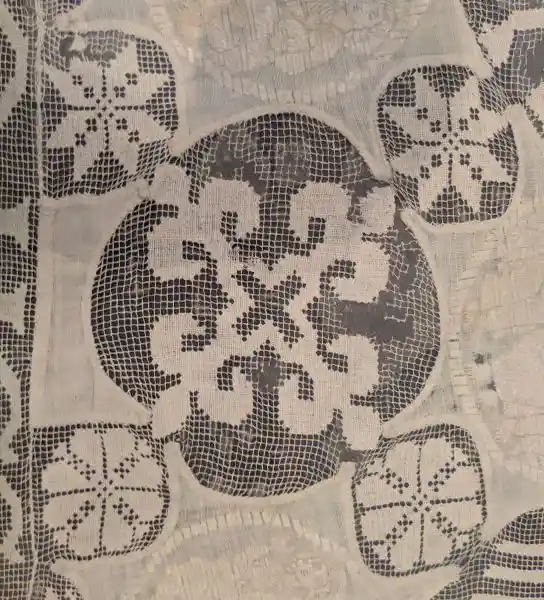 Fleur-de-lis on the altar cloth from the Cistercian convent of Zehdenick, located in St. Nicholas Church